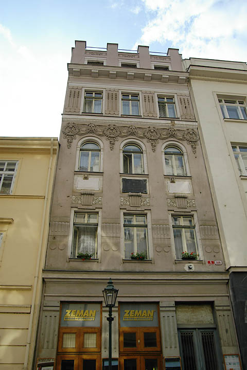  - Pilsen, façade