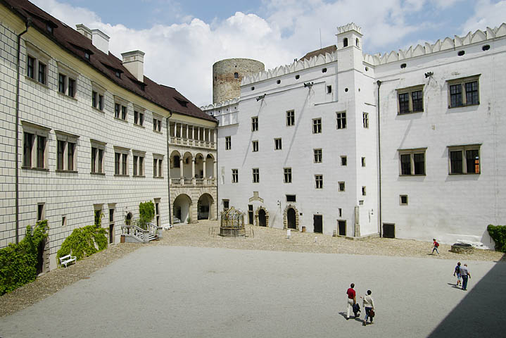  - Jindrichuv Hradec