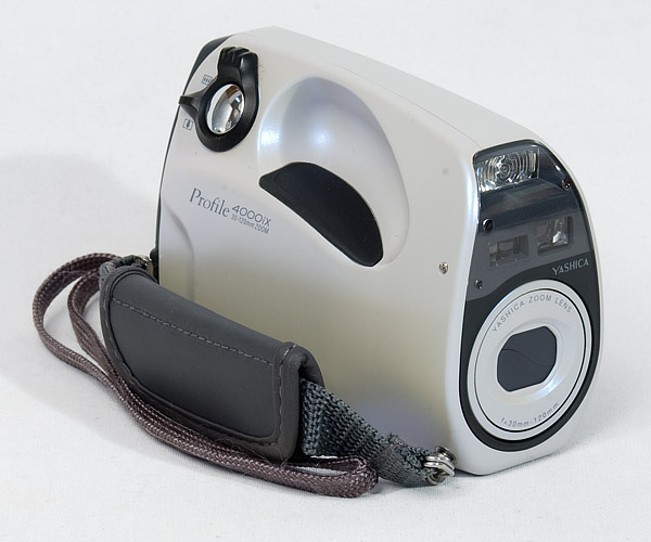 376_yashica_profile.jpg