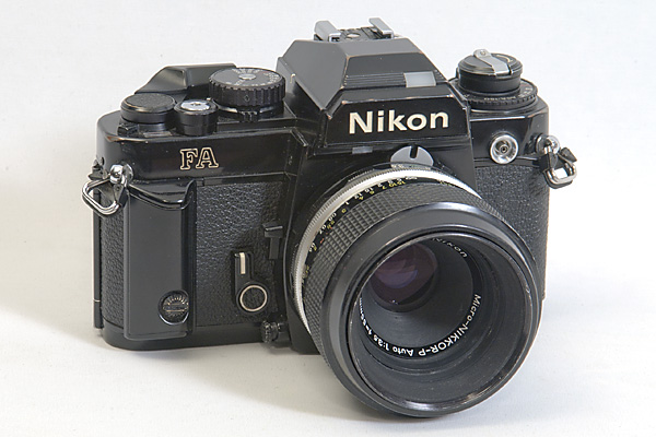 329_nikonFAnoir.jpg