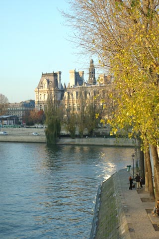  - Hôtel de Ville