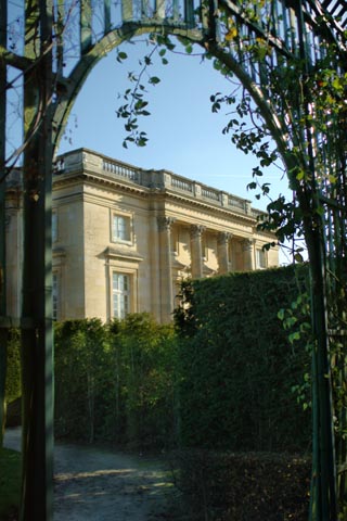  - Petit Trianon