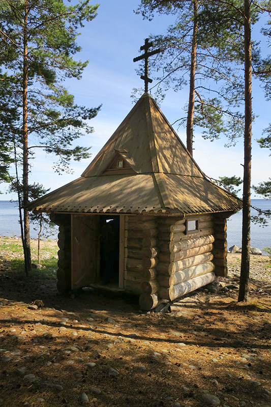  - Chapelle près du lac