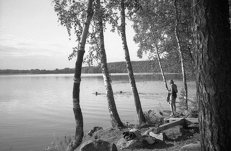  - Au bord du lac